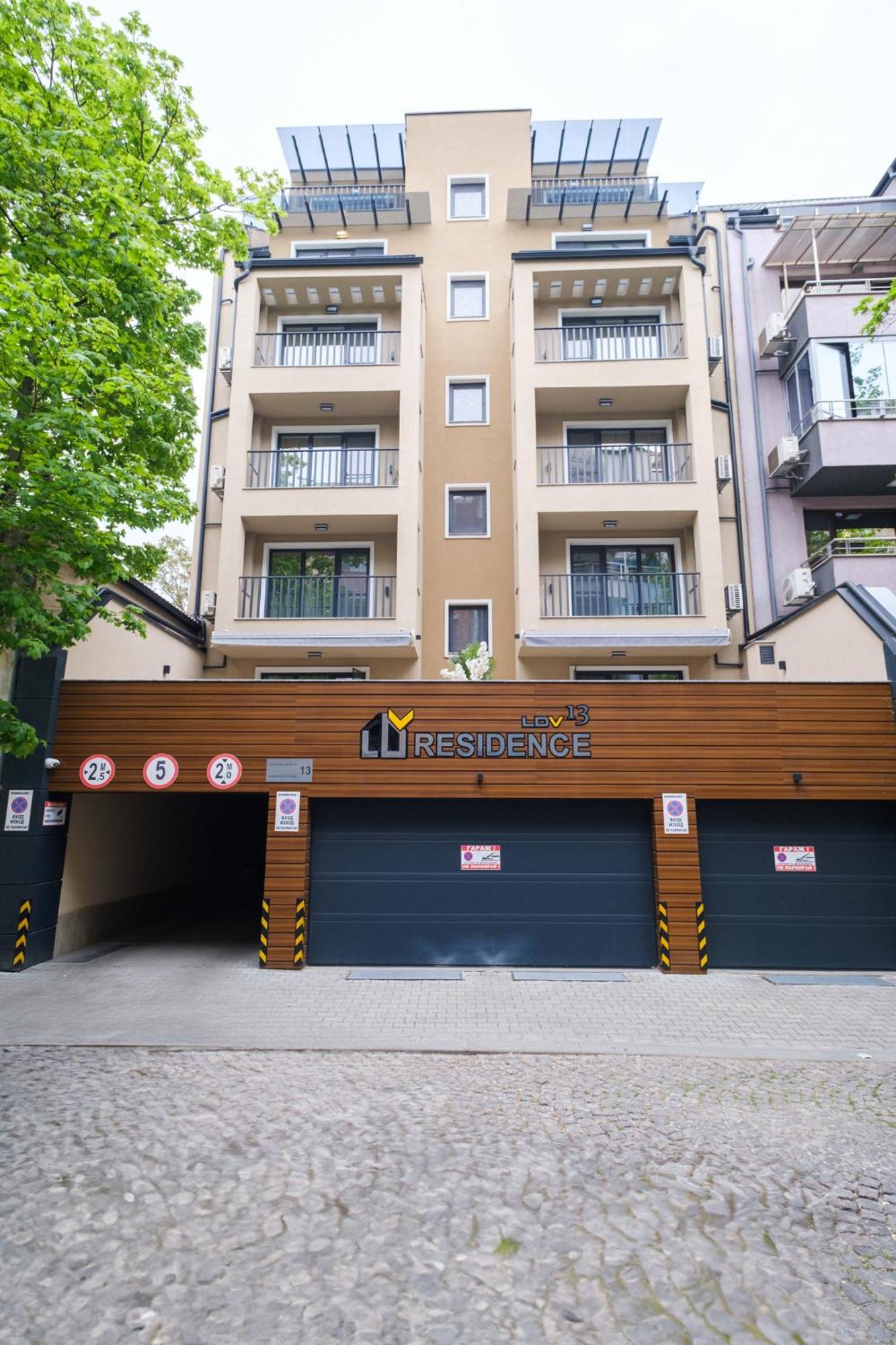 Ldv 13 Apartments Free Private Parking พลอฟดิฟ ภายนอก รูปภาพ